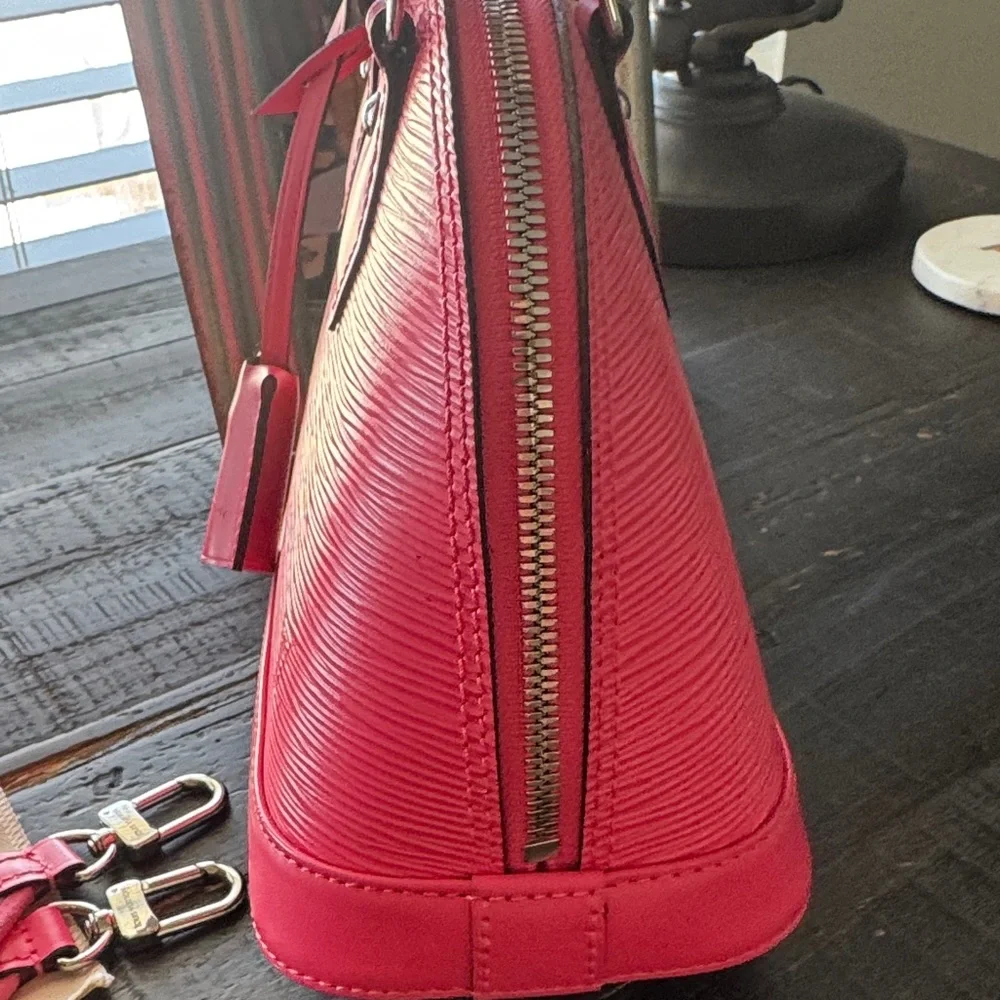 Louis Vuitton Alma BB - Picture 10 of 10